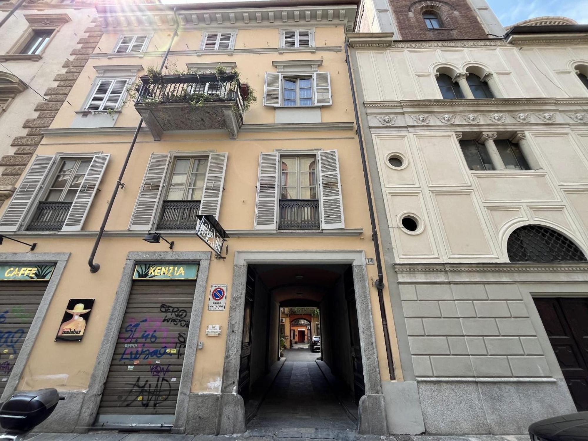 Il Posto Che Non Ti Aspetti Centro Storico Apartment Turin Bagian luar foto